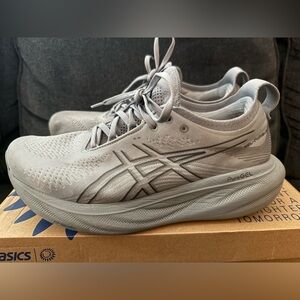 Asics Gel-Nimbus 25